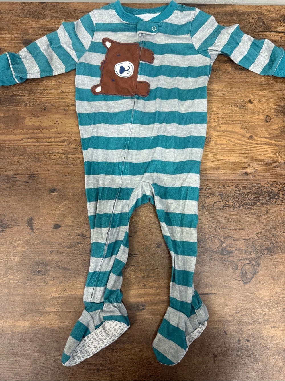 ⭐️5 for $20⭐️Striped Teal and Gray Bear One-Piece Footed Pajamas - Kids 12M